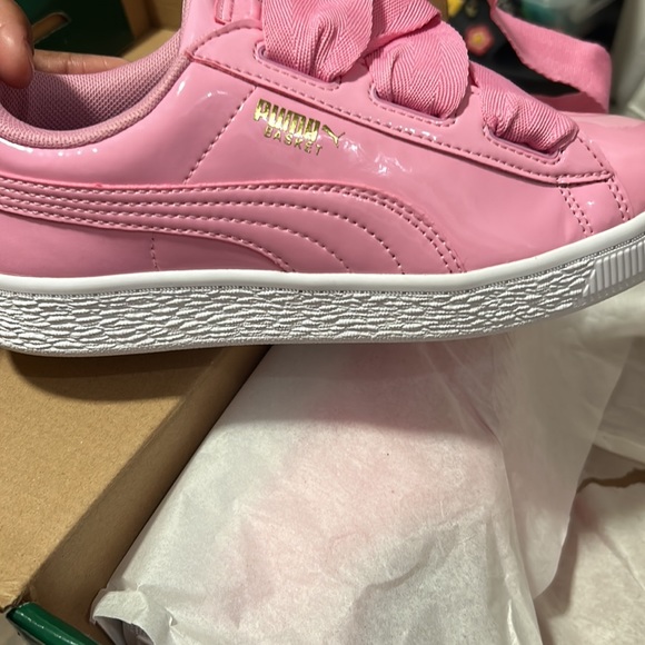 Puma - Picture 2 of 5